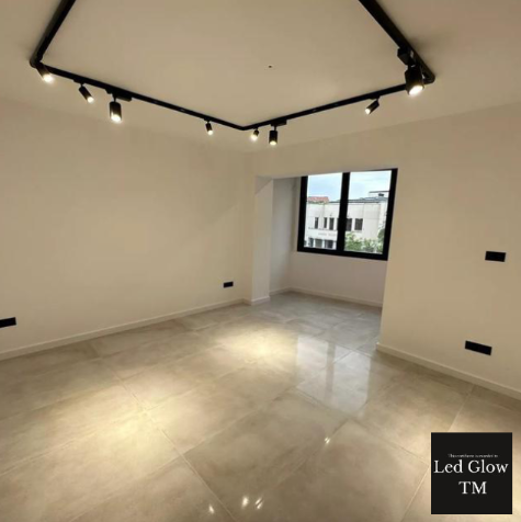 SInska rasveta sa topovima